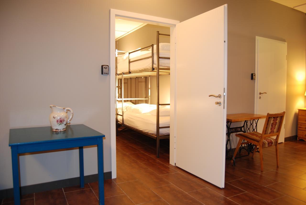 Tehusith Hostel & Guesthouse Эгильсстадир Экстерьер фото